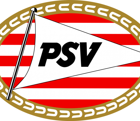 Video: Fanien heittämä pallo hämäsi PSV-hyökkääjää maalipaikassa