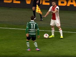 Video: Ajax-pelaajalta todella epäurheilijamainen temppu: ”En ole aikaisemmin nähnyt”