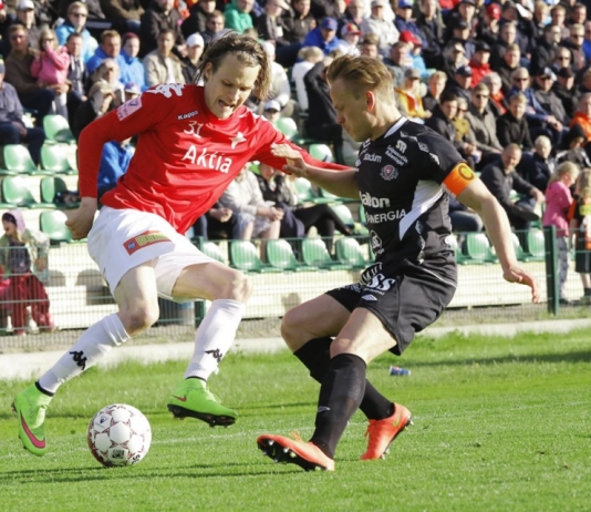 Video: Honka-pelaajilta upea käärmeenlumoaja-tuuletus – ”Piti vähän saada maustetta”
