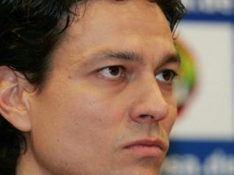 Klassikkovideo: Kuninkaan tyylipuhdas saksipotkumaali 39-vuotiaana Saksipotkumaali Puoliaika