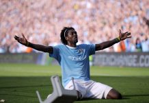 Manchester City Arsenal emmanuel adebayor puoliaika