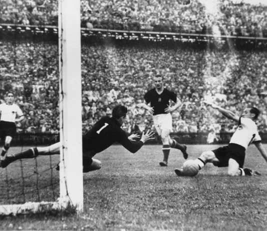 Sveitsin MM-kisat 1954 – kisahistorian väkivaltaisin ottelu Unkari–Brasilia Sveitsi 1954 Puoliaika