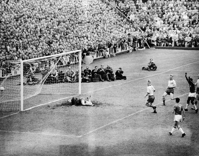 World Cup Goal by Pele mm-historian puoliaika