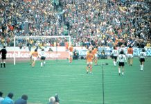 Länsi-Saksan MM-kisat 1974 – totaalinen jalkapallo ja kaupallisuus 1974 totaalinen jalkapallo puoliaika
