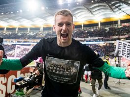 Eintracht Frankfurt lukas haradeckylle torjui puoliaika saksan