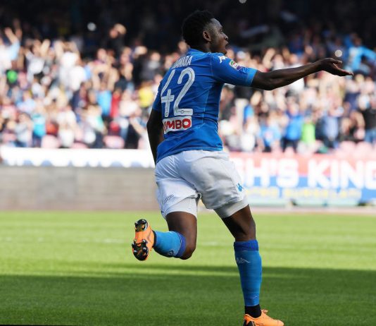 SSC Napoli v AC Chievo Verona nousi voittoon puoliaika