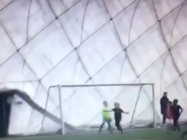 Video: KäPan junnupelaaja teki ronaldomaisen saksarimaalin ja tuuletuksen junnupelaaja puoliaika