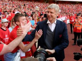 arsene wenger jäähyväiset emirates puoliaika