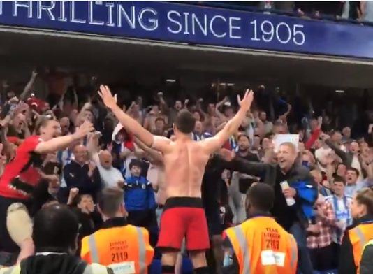 huddersfield sarjapaikkansa puoliaika