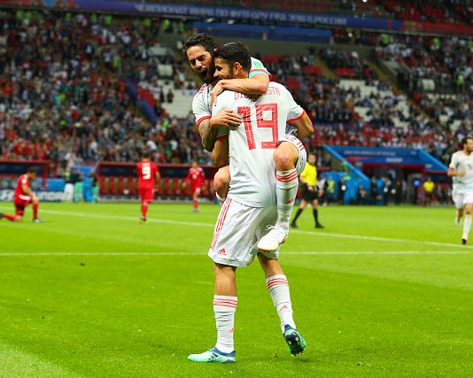 Video: Diego Costan onnekas maali ratkaisi voiton Espanjalle