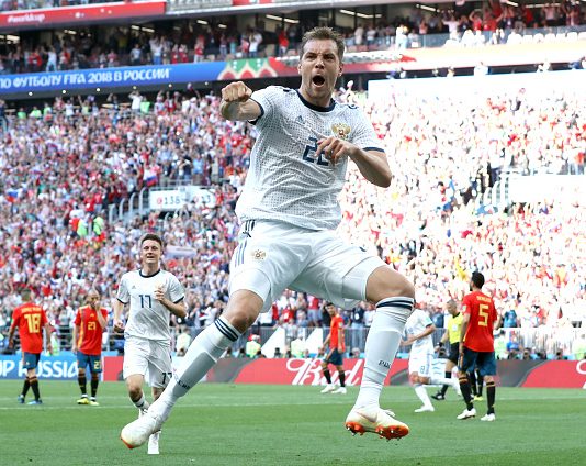 Jättiläisten kompurointi jatkuu – Venäjä pudotti sensaatiomaisesti Espanjan