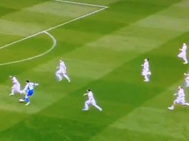 Video: Leedsiltä harvinaisen hienoa joukkuepuolustamista Mestaruussarjassa