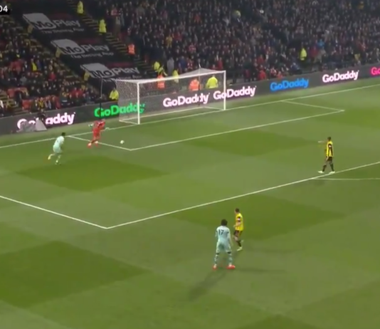 Video: Valioliiga-veskarilta uskomaton munaus – Arsenal rankaisi armotta