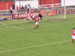 Video: Tuomari teki maalin nelostason matsissa Hollannissa!