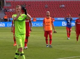 Video: Lukas Hradecky torjui rankkarin ja pelasi nollapelin vierasvoitossa