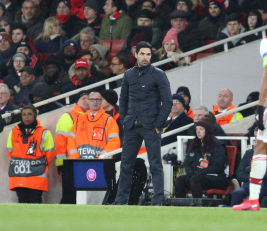 Valioliiga keskeytetään – pelit jatkuvat aikaisintaan huhtikuussa