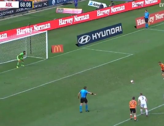 Video: Kaikkien aikojen tylyin Panenka-rankkari – pallo vierii nurmea pitkin maaliin