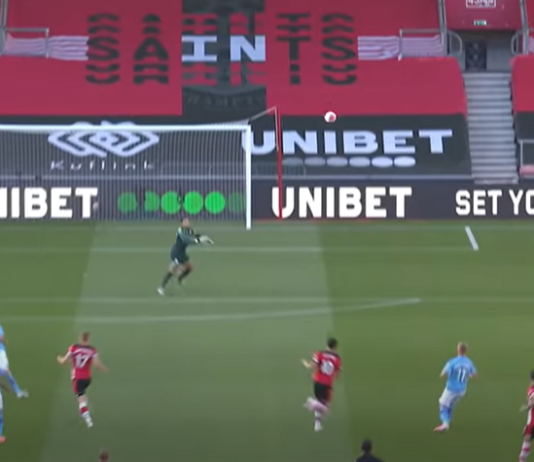 Video: Southamptonin Che Adams tykitti voittomaalin miltei puolesta kentästä Manchester Cityn verkkoon