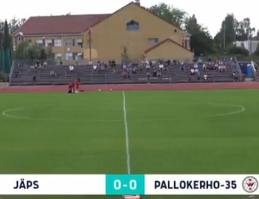 Video: Kakkosen A-lohkon ottelun selostajalta kuultiin upea jalkapallorukous