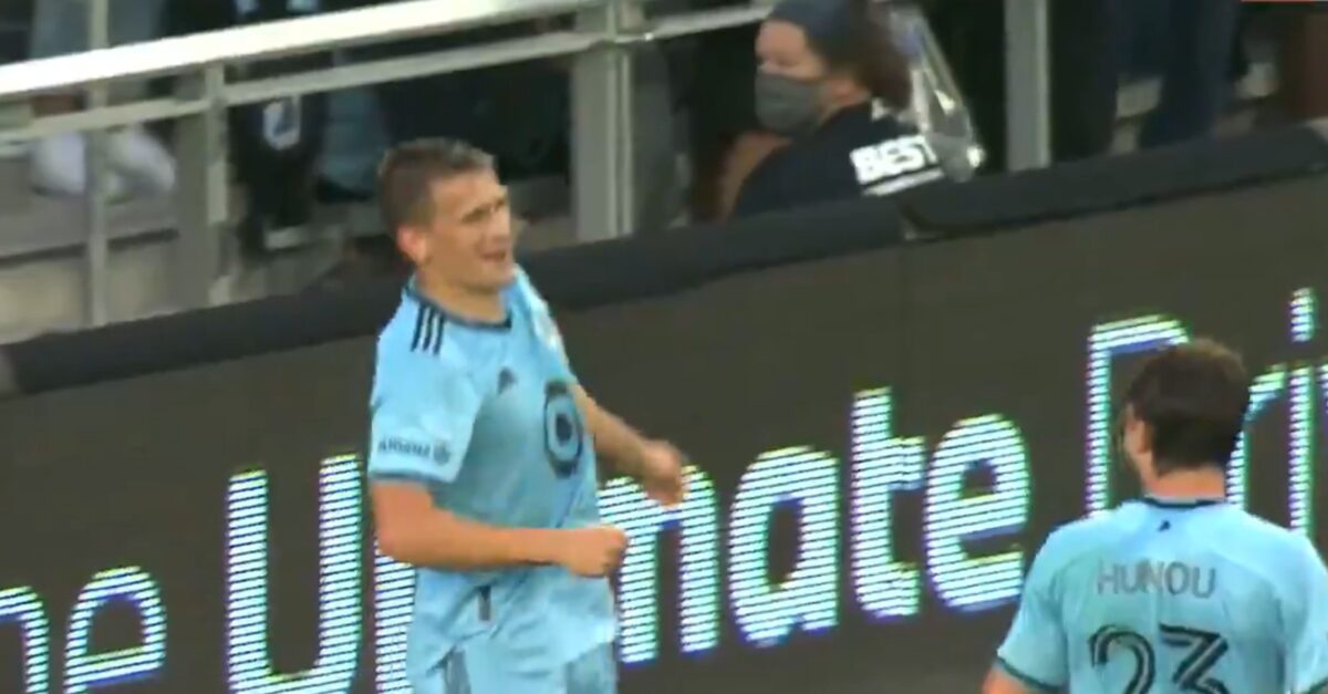 Video Robin Lod painoi voittomaalin MLSssä