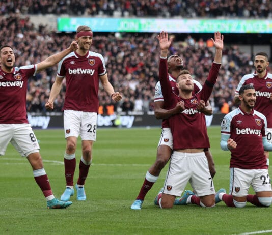 Video: Andri Jarmolenko teki maalin ja kyynelehti – kuuluttajalta koskettava ele