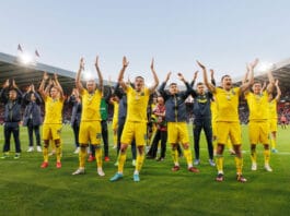 Video: Ukraina etenee MM-jatkokarsintojen finaaliin – tunteikkaat voitonjuhlat