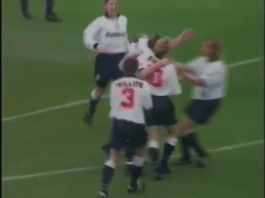 Video: Mixu Paatelainen tekee Valioliiga-historian ensimmäisen suomalaismaalin 1995