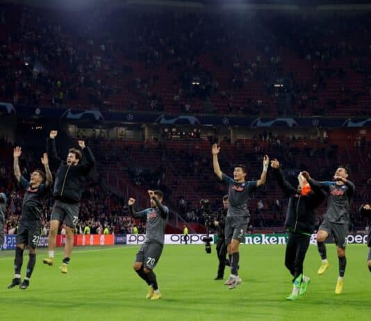 Napoli murskasi Ajaxin tennisnumeroin Mestarien liigassa