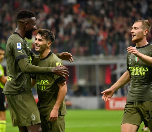 Video: Divock Origi avasi maalihanansa AC Milanissa – upea tykki yläkulmaan