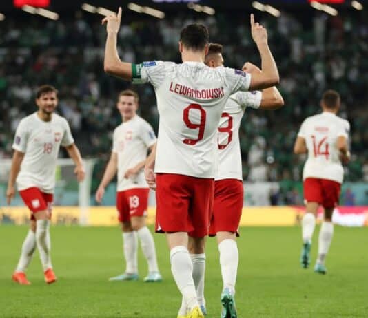 Robert Lewandowski osui vihdoinkin MM-kisoissa – Puola voitti Saudi-Arabian