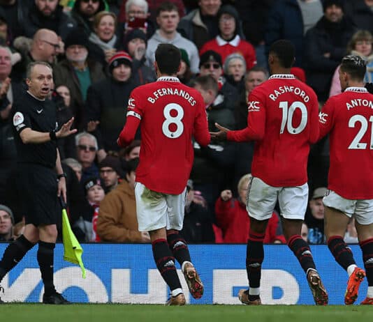 Video: Bruno Fernandesin maali kuumensi tunteita Manchesterin derbyssä