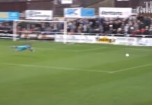 Klassikkovideo: Laukaus menee 20 metriä ohi – maalivahti peittää alakulman heittäytymällä