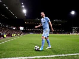 Video: Charlie Adam ja futishistorian kehnoin kulmapotku Valioliigassa 2017