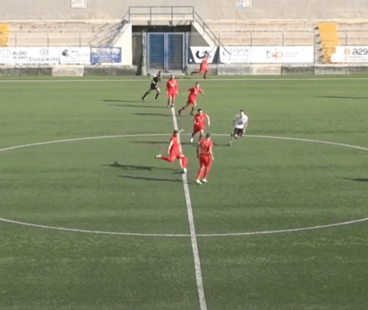 Video: Italiassa tehtiin maan historian nopein maali – pallo maaliin 3,8 sekunnissa