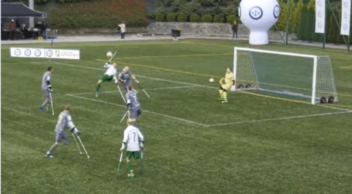 Klassikkovideo: Amputoitu Marcin Oleksy laukoo saksipotkumaalin – Puskás-palkinnon arvoisesti