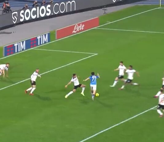Video: Napoli-hyökkääjä Khvicha Kvaratskhelia jallitti koko vastustajan puolustuksen