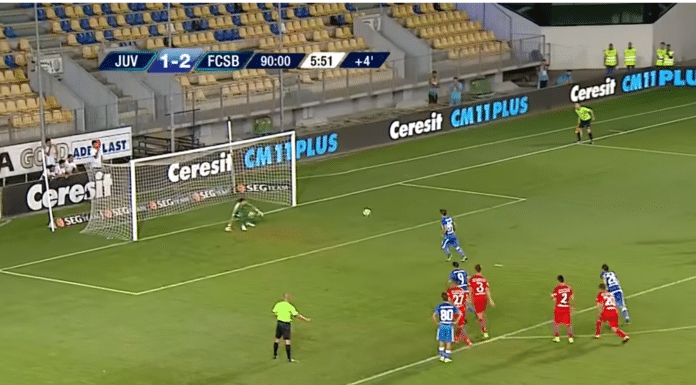 Video: Panenka on täysi farssi – oma joukkuekaveri yrittää käydä kimppuun Romanian liigassa 2017