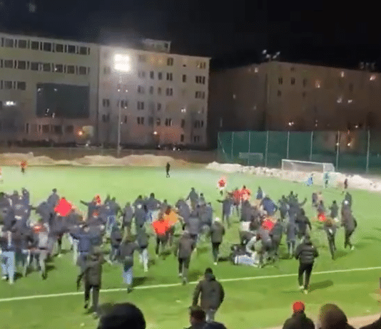 Video: HIFK etenee Suomen Cupin 2. kierrokselle – kannattajat ryntäsivät kentälle juhlimaan