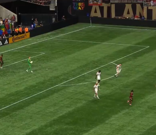 Video: Uskomaton voittomaali MLS:ssä 97. minuutilla – Atlantan pelaaja odotti maalivahdin takana ja maalasi