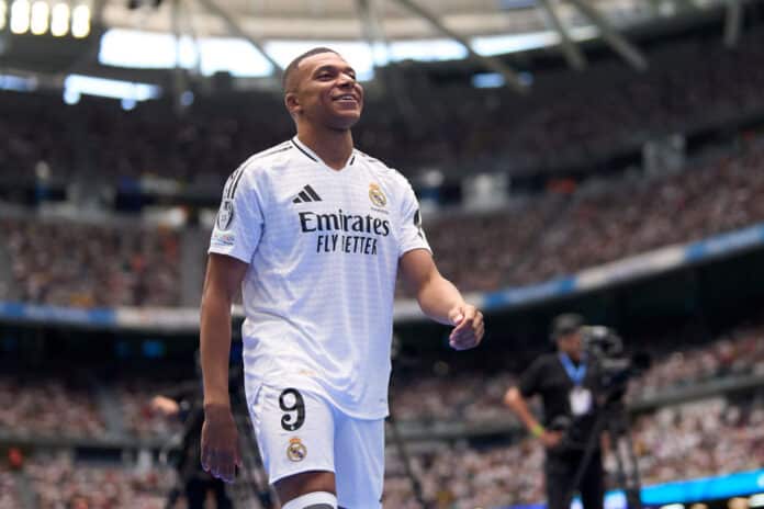 VIDEO: Real Madrid esitteli Kylian Mbappén kannattajilleen