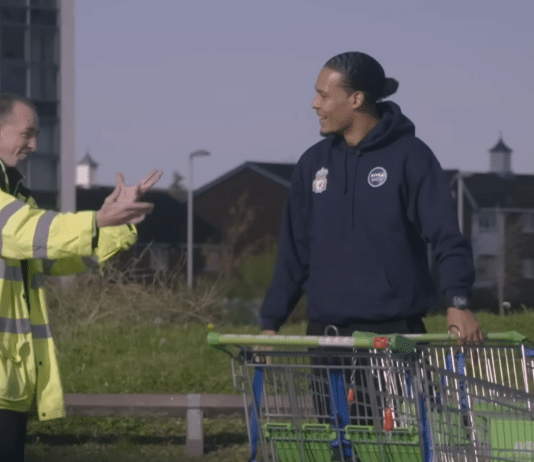 Video: Virgil van Dijk yllättää Liverpool-kannattajan kesken työpäivän Supermarketin parkkipaikalla