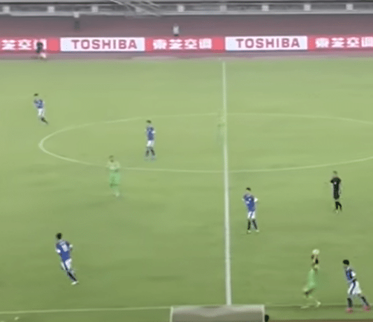 Klassikkovideo: Kiinan pääsarjassa nähtiin eeppisen surkea paitsioliputus vuonna 2015