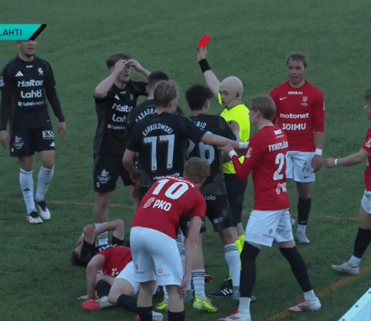 Video: Ykkösliigassa tunteet kuumina Joensuussa – kolme punaista korttia lisäajalla