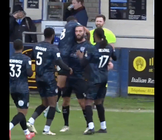 Video: Andy Carroll tälläsi komean voittomaalin Englannin 6. korkeimmalla sarjatasolla