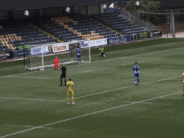 Video: Bishop’s Stortford FC:n pelaaja pamautti häikäisevän oman maalin Englannin aladivarissa