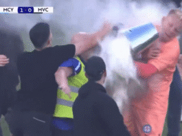 Klassikkovideo: Melbournen derby lähti käsistä – maalivahtia heitettiin sangolla päähän