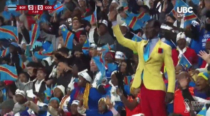 Video: Hillitön suoritus katsomossa – Kongon fani seisoi täysin jähmettyneenä läpi koko ottelun