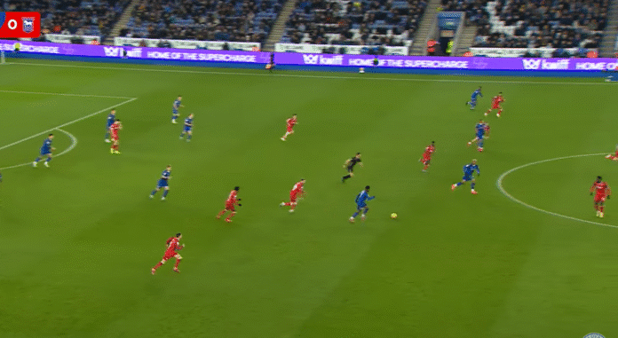 Video: Melkoinen moukari – Leicesterin Abdul Fatawu laukoi maalin 60 metristä