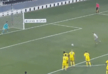 Klassikkovideo: Santi Cazorla liruttaa hävyttömän Panenka-rankkarin pääsiäisenä 2021