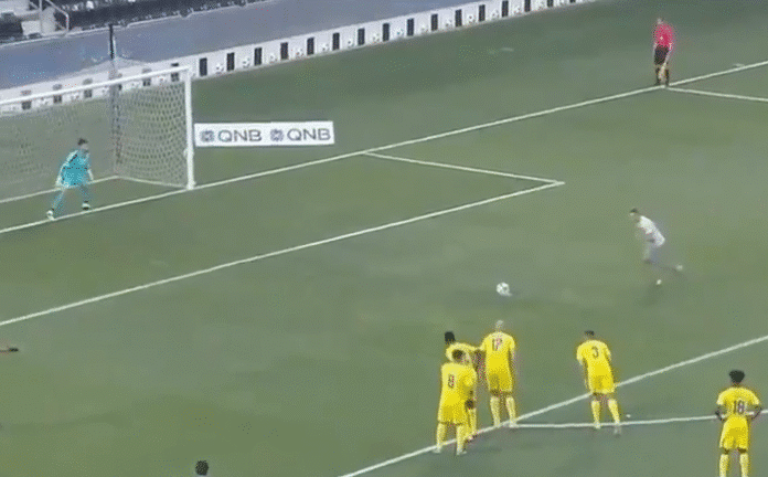 Klassikkovideo: Santi Cazorla liruttaa hävyttömän Panenka-rankkarin